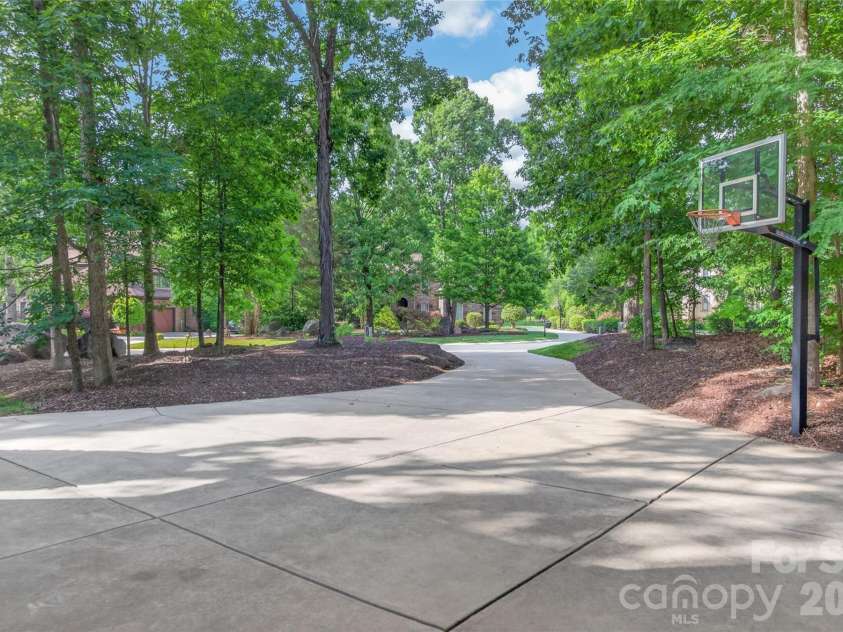 118 Stonehurst Lane, Waxhaw, NC 28173.  MLS# CAR4380184, YatesRealty ID 27389. 