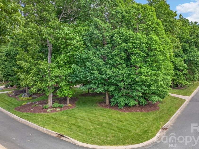 118 Stonehurst Lane, Waxhaw, NC 28173.  MLS# CAR4380184, YatesRealty ID 27389. 