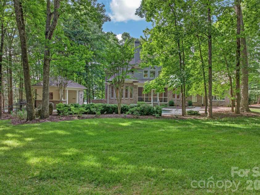118 Stonehurst Lane, Waxhaw, NC 28173.  MLS# CAR4380184, YatesRealty ID 27389.  