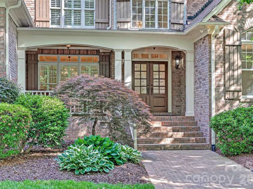 118 Stonehurst Lane, Waxhaw, NC 28173.  MLS# CAR4380184, YatesRealty ID 27389. 