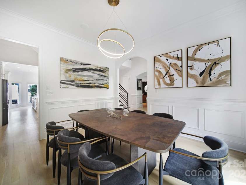 8016 Pemswood Street, Charlotte, NC 28277.  MLS# CAR4271864, YatesRealty ID 27389. ---and Direct Access to Kitchen