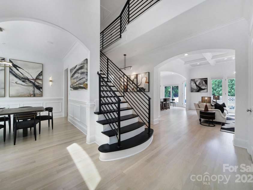 8016 Pemswood Street, Charlotte, NC 28277.  MLS# CAR4271864, YatesRealty ID 27389. Open Floorplan with White Oak Flooring Throughout Main Level