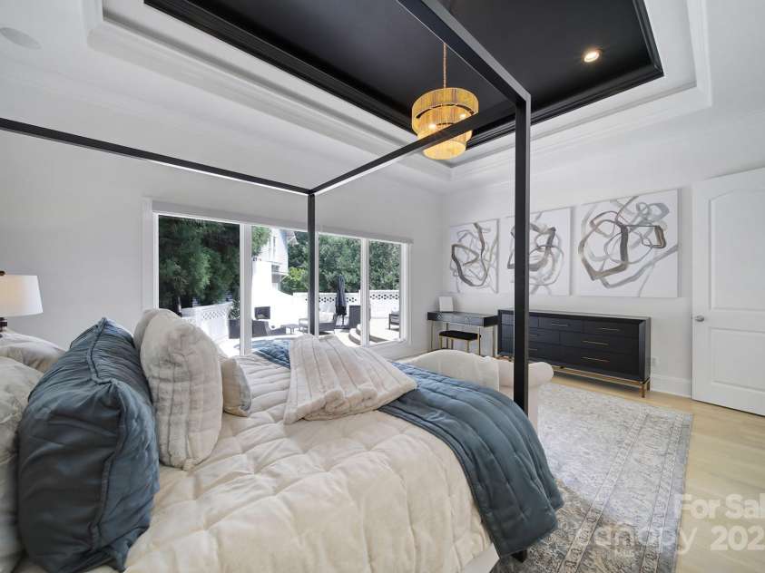 8016 Pemswood Street, Charlotte, NC 28277.  MLS# CAR4271864, YatesRealty ID 27389. ...Updated Lighting