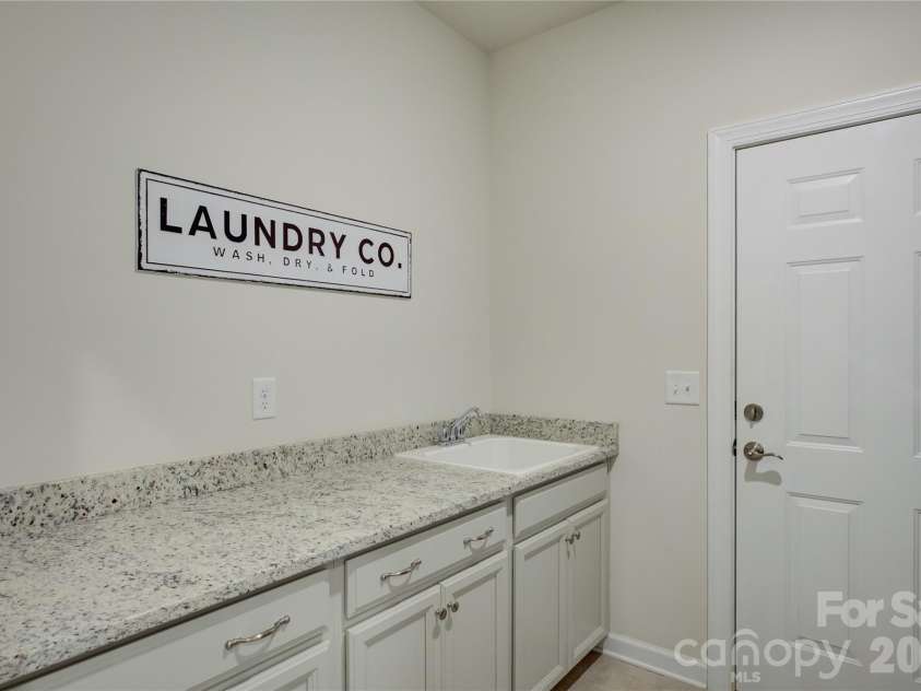 16541 Cozy Cove Road, Charlotte, NC 28278.  MLS# CAR4338314, YatesRealty ID 2739. 