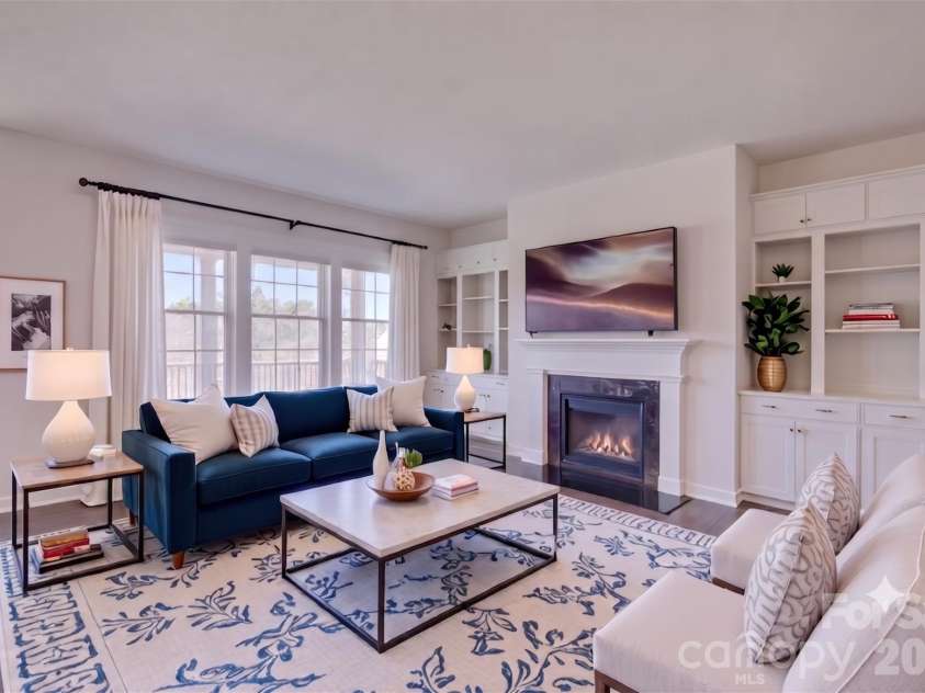 16541 Cozy Cove Road, Charlotte, NC 28278.  MLS# CAR4338314, YatesRealty ID 2739. Virtually staged family room