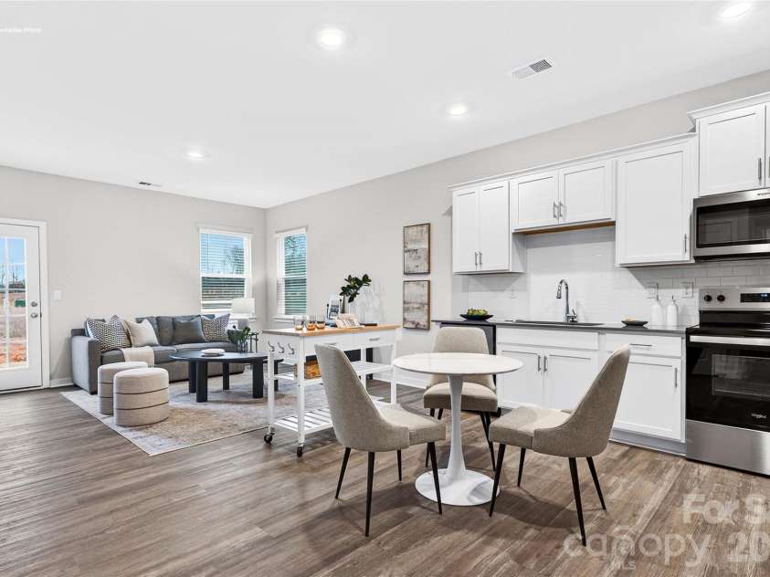 4640 Fanning Road, Hickory, NC 28602.  MLS# CAR4340283, YatesRealty ID 2739. 