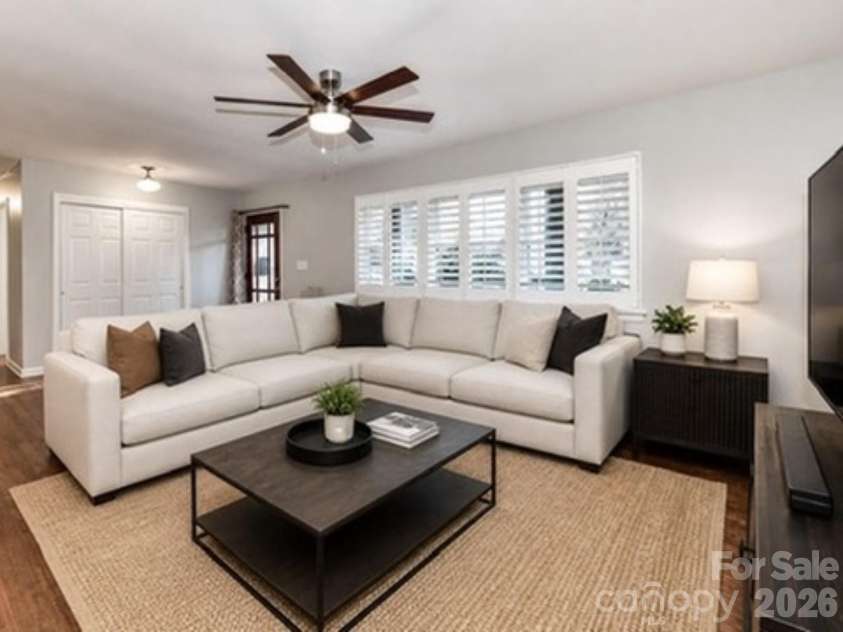 5012 Auburndale Road, Charlotte, NC 28205.  MLS# CAR4382826, YatesRealty ID 27390. 