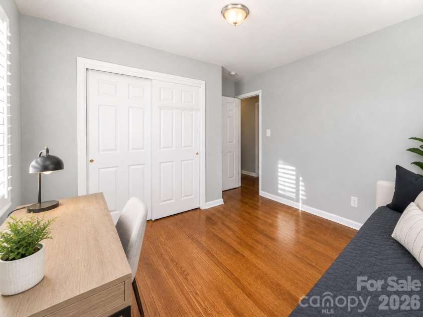 5012 Auburndale Road, Charlotte, NC 28205.  MLS# CAR4382826, YatesRealty ID 27390. 