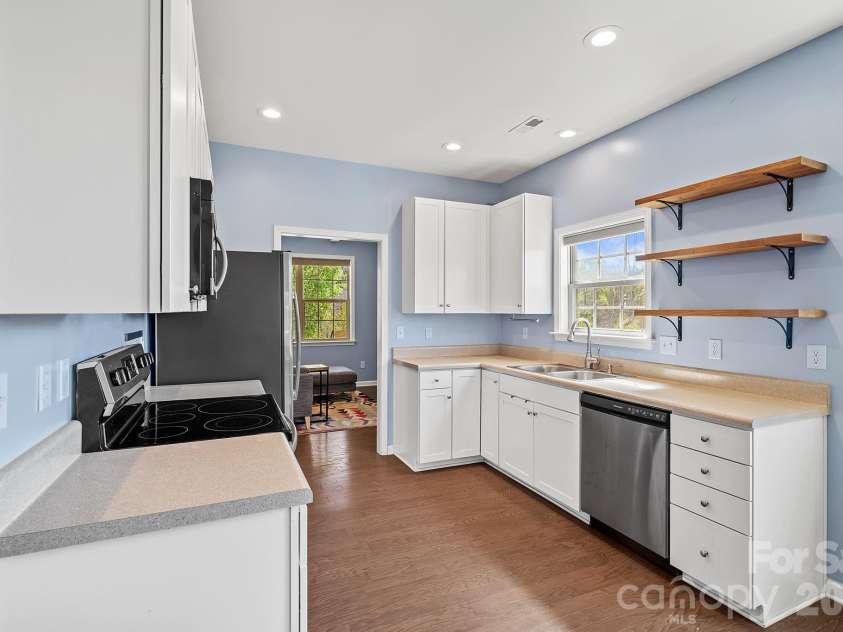 233 Water Leaf Drive, Weaverville, NC 28787.  MLS# CAR4369586, YatesRealty ID 27393. 