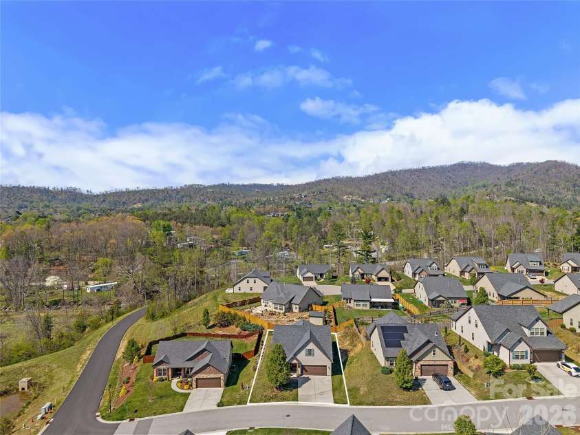 233 Water Leaf Drive, Weaverville, NC 28787.  MLS# CAR4369586, YatesRealty ID 27393. 