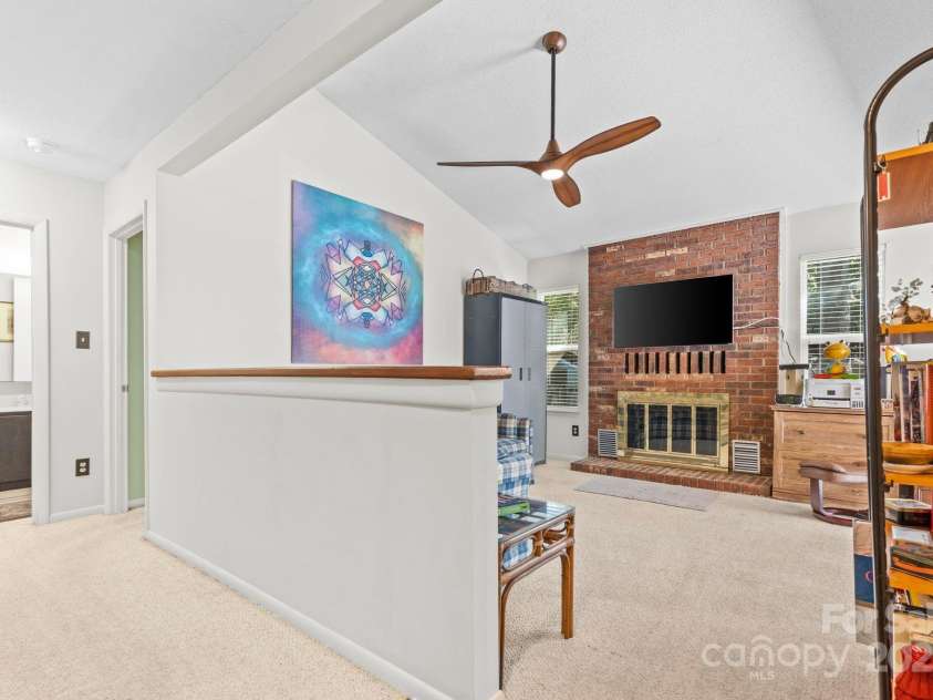 941 Sardis Cove Drive, Charlotte, NC 28270.  MLS# CAR4283401, YatesRealty ID 27393. 