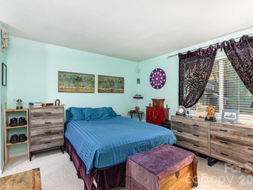 941 Sardis Cove Drive, Charlotte, NC 28270.  MLS# CAR4338060, YatesRealty ID 27393. Bedroom