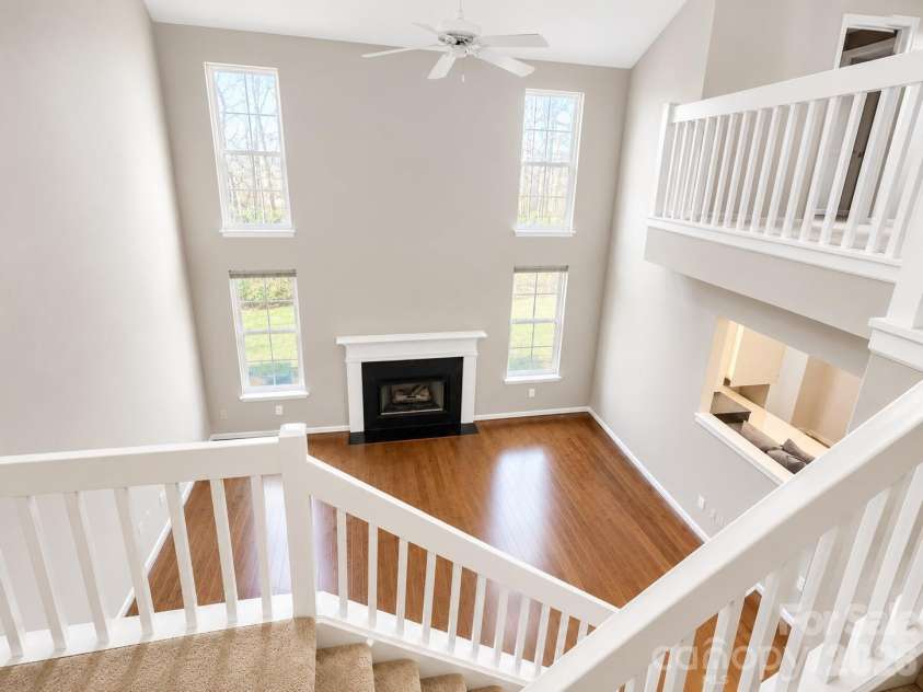 10213 University Park Lane, Charlotte, NC 28213.  MLS# CAR4329874, YatesRealty ID 27394. 