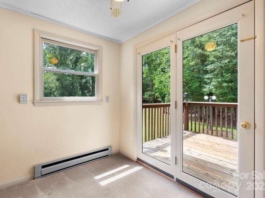 3195 Meadowbrook Street, Valdese, NC 28690.  MLS# CAR4282013, YatesRealty ID 27395. 