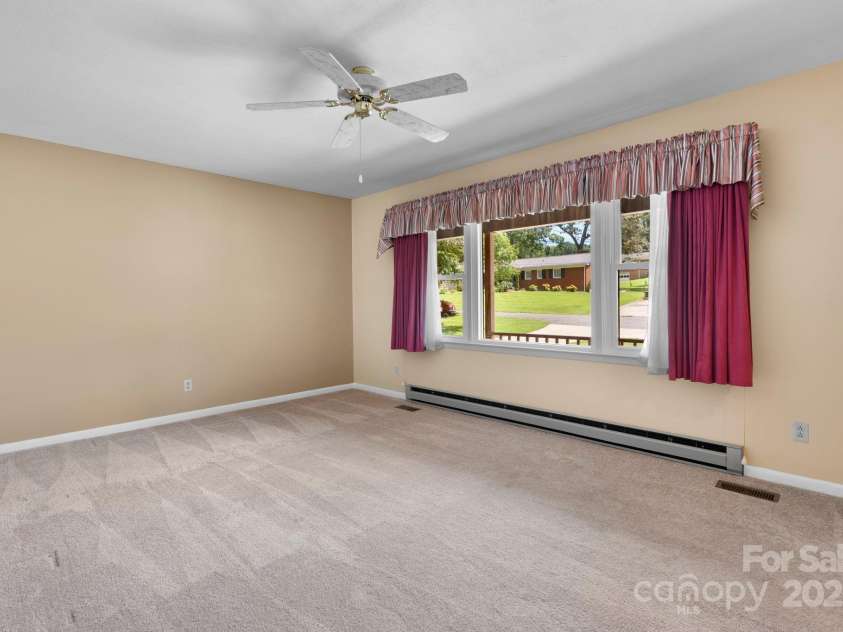 3195 Meadowbrook Street, Valdese, NC 28690.  MLS# CAR4282013, YatesRealty ID 27395. 