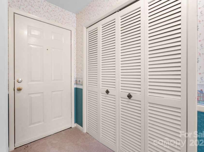 3195 Meadowbrook Street, Valdese, NC 28690.  MLS# CAR4282013, YatesRealty ID 27395. 