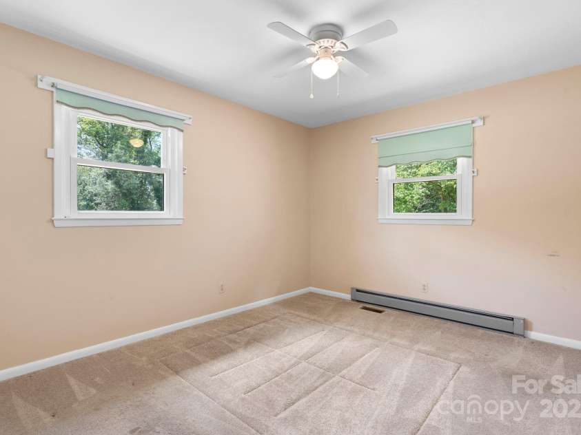 3195 Meadowbrook Street, Valdese, NC 28690.  MLS# CAR4282013, YatesRealty ID 27395. 