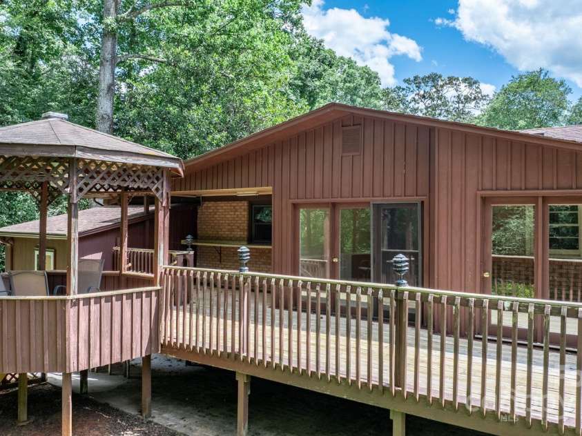 3195 Meadowbrook Street, Valdese, NC 28690.  MLS# CAR4282013, YatesRealty ID 27395. 