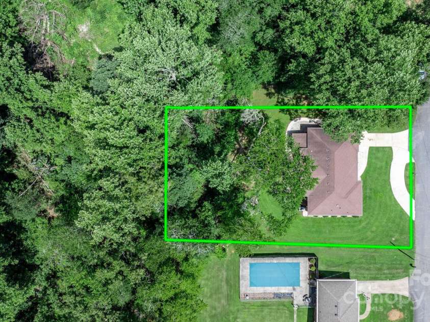 3195 Meadowbrook Street, Valdese, NC 28690.  MLS# CAR4282013, YatesRealty ID 27395. 