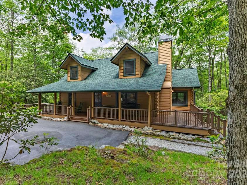 222 High Rock Vista, Sapphire, NC 28774.  MLS# CAR4283590, YatesRealty ID 27396. 