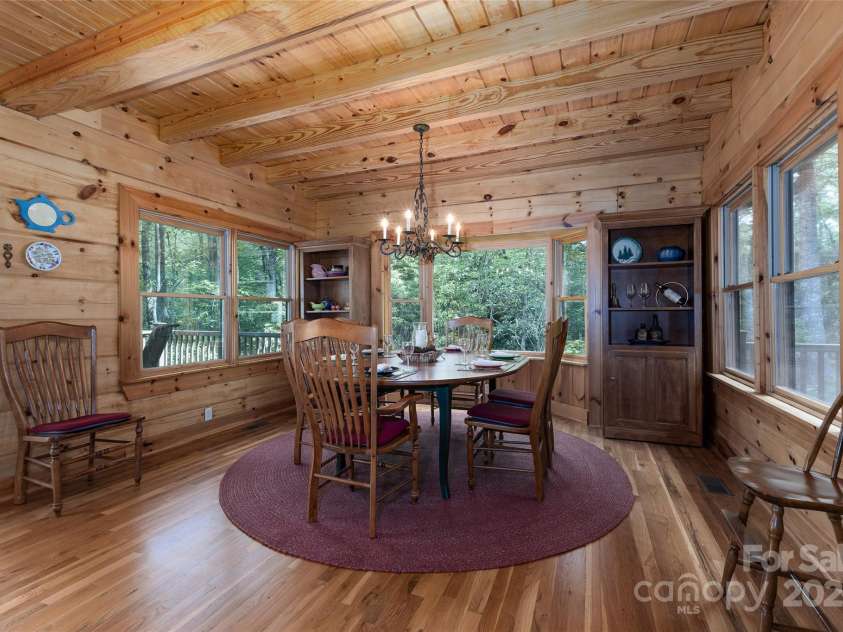 222 High Rock Vista, Sapphire, NC 28774.  MLS# CAR4283590, YatesRealty ID 27396. 