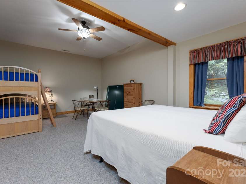 222 High Rock Vista, Sapphire, NC 28774.  MLS# CAR4283590, YatesRealty ID 27396. 