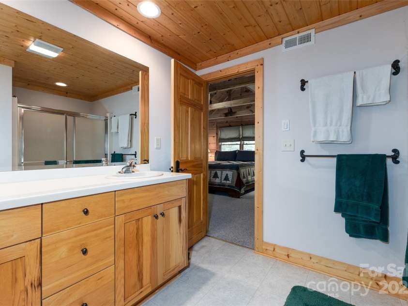 222 High Rock Vista, Sapphire, NC 28774.  MLS# CAR4283590, YatesRealty ID 27396. 