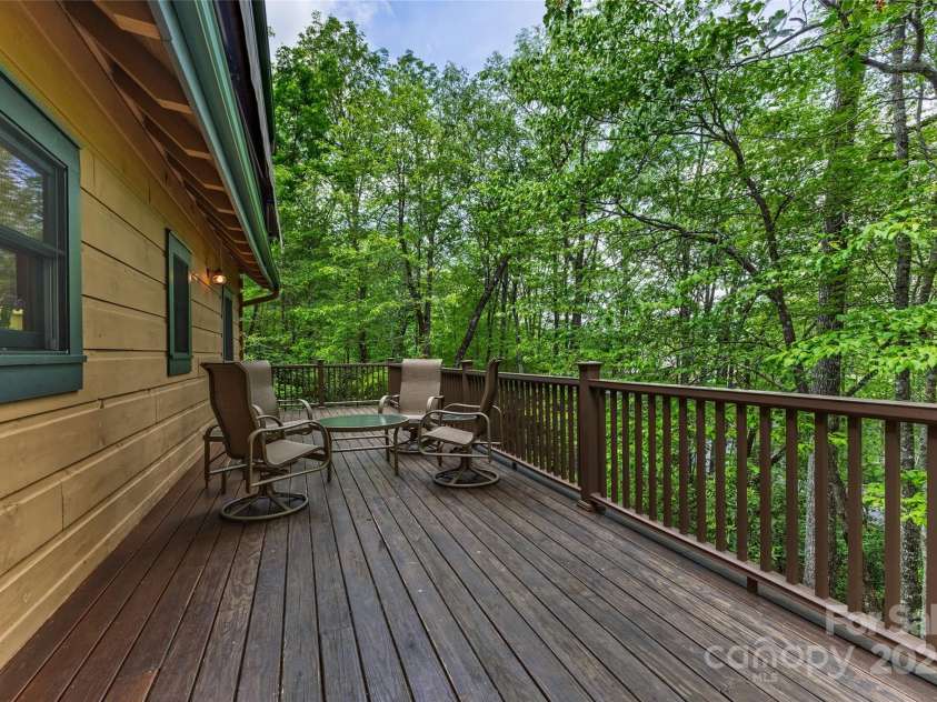 222 High Rock Vista, Sapphire, NC 28774.  MLS# CAR4283590, YatesRealty ID 27396. 