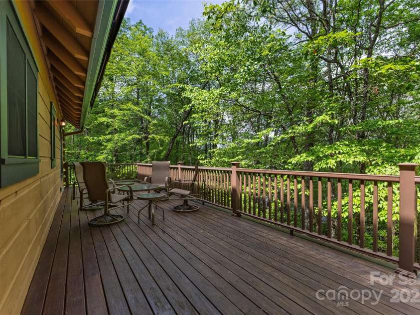 222 High Rock Vista, Sapphire, NC 28774.  MLS# CAR4283590, YatesRealty ID 27396. 