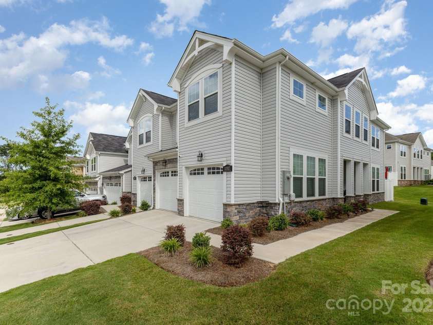 13327 Savaine Street, Charlotte, NC 28278.  MLS# CAR4283149, YatesRealty ID 27397. 