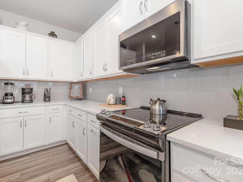 13327 Savaine Street, Charlotte, NC 28278.  MLS# CAR4283149, YatesRealty ID 27397. 