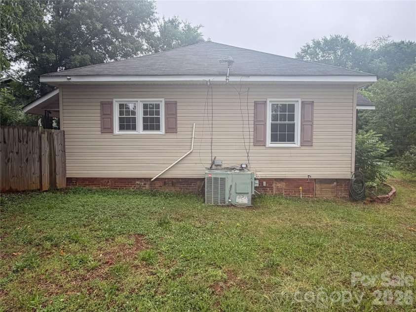 204 Madora Street, Mount Holly, NC 28120.  MLS# CAR4385940, YatesRealty ID 27397. 