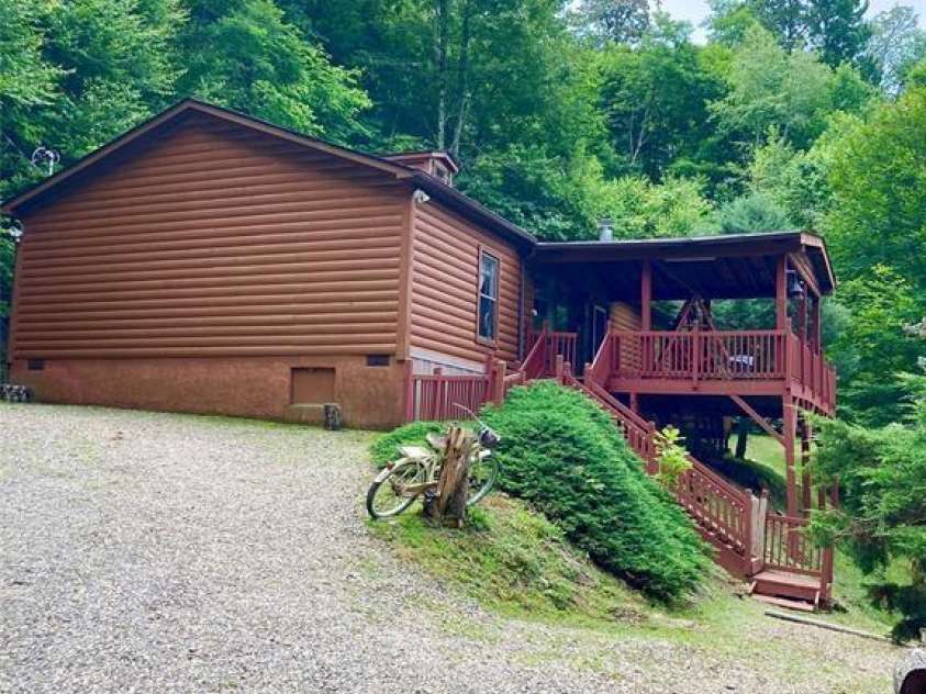 361 Boundary Trail, Maggie Valley, NC 28751.  MLS# CAR4307460, YatesRealty ID 274. 