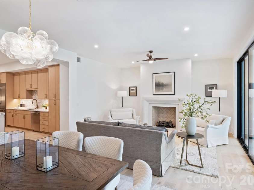 409 Queens Road, Charlotte, NC 28207.  MLS# CAR4409006, YatesRealty ID 274. 