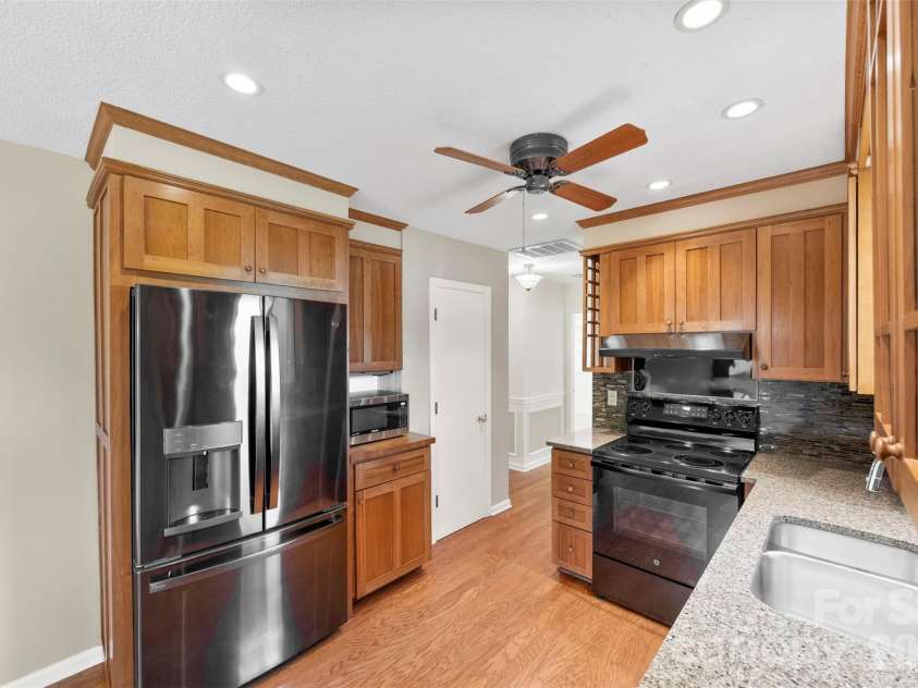 2606 Saddlewood Circle, Concord, NC 28027.  MLS# CAR4385806, YatesRealty ID 27400. 