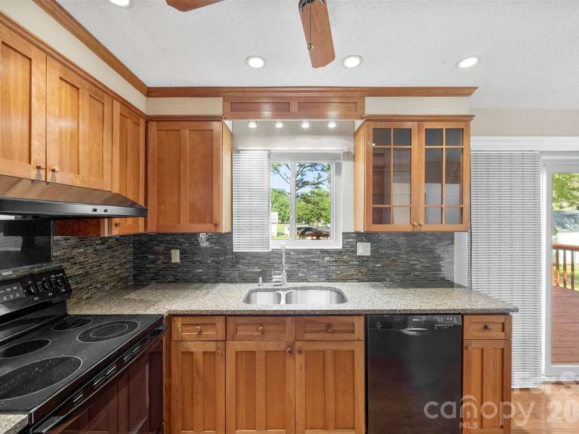 2606 Saddlewood Circle, Concord, NC 28027.  MLS# CAR4385806, YatesRealty ID 27400. 