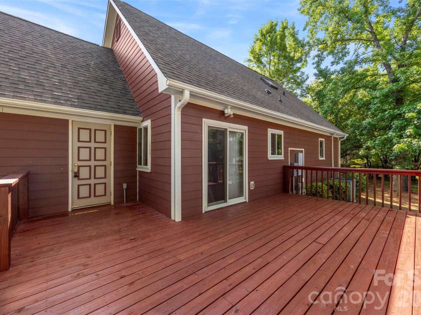 2606 Saddlewood Circle, Concord, NC 28027.  MLS# CAR4385806, YatesRealty ID 27400. 