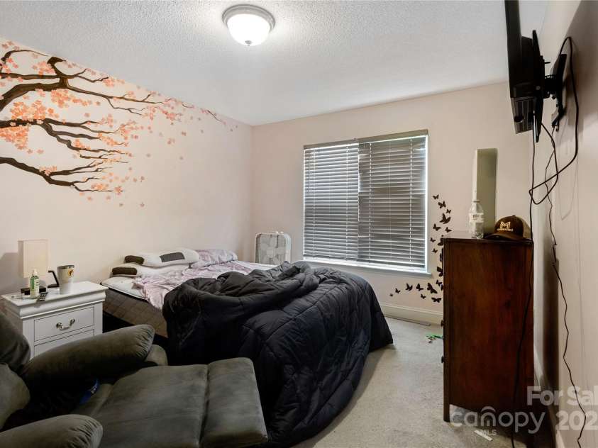 1198 Middleton Drive, Creedmoor, NC 27522.  MLS# CAR4283701, YatesRealty ID 27401. 