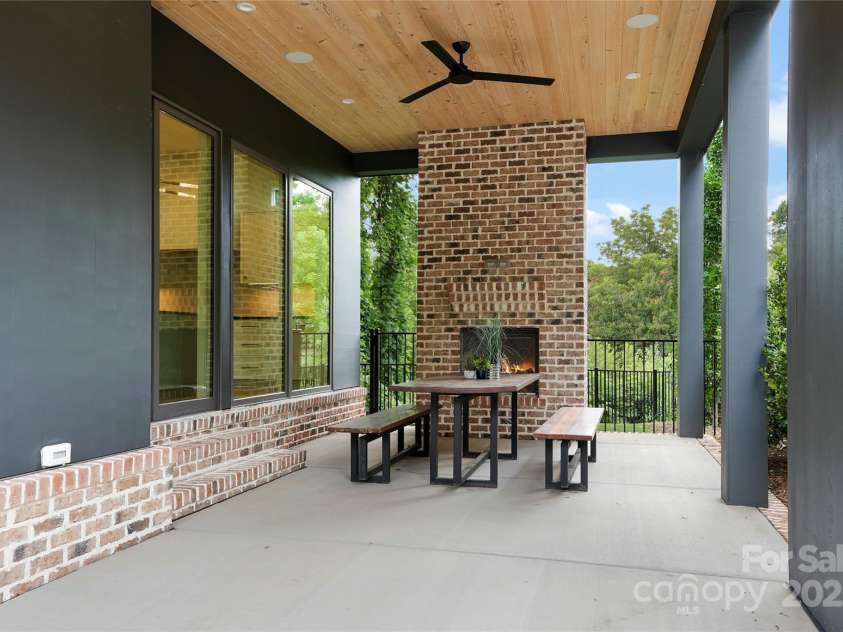 715 Charles Avenue, Charlotte, NC 28205.  MLS# CAR4283037, YatesRealty ID 27402. 