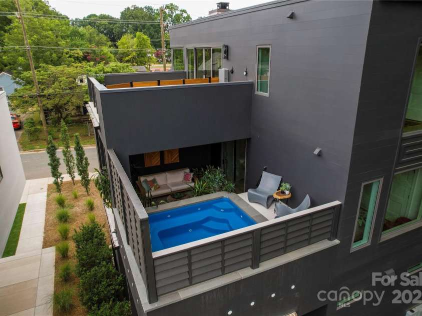 715 Charles Avenue, Charlotte, NC 28205.  MLS# CAR4283037, YatesRealty ID 27402. 