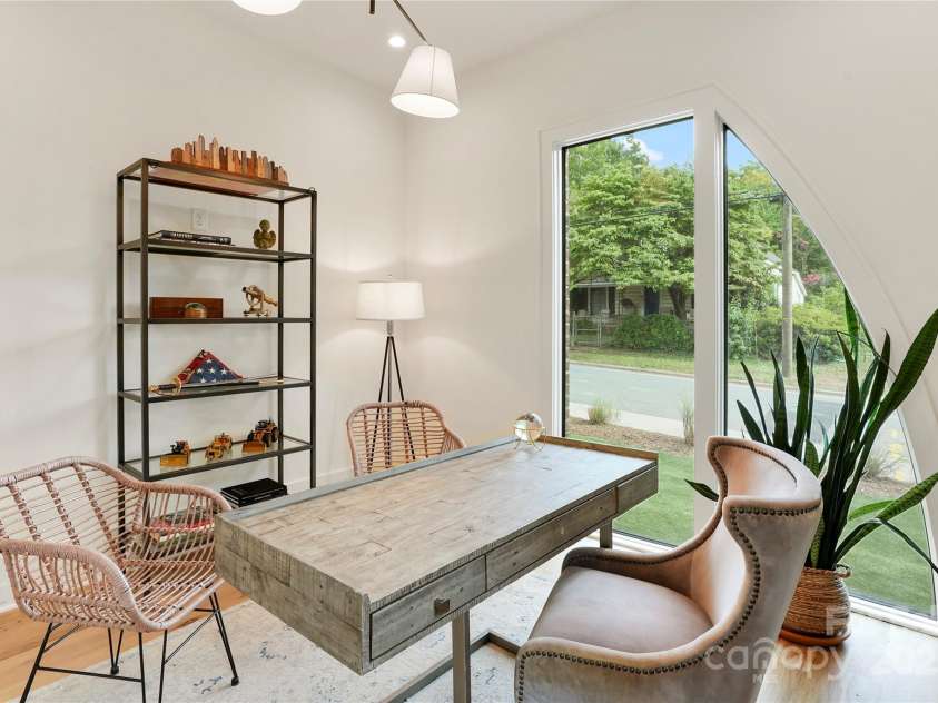 715 Charles Avenue, Charlotte, NC 28205.  MLS# CAR4283037, YatesRealty ID 27402. 