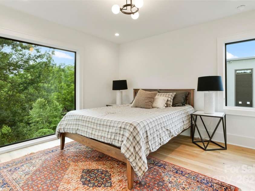 715 Charles Avenue, Charlotte, NC 28205.  MLS# CAR4283037, YatesRealty ID 27402. 