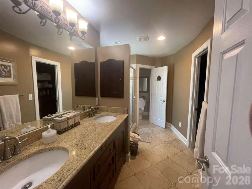 829 Savannah Place Drive, Fort Mill, SC 29715.  MLS# CAR4381436, YatesRealty ID 27403. 