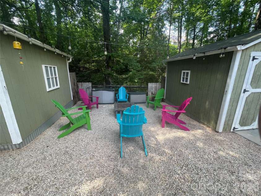829 Savannah Place Drive, Fort Mill, SC 29715.  MLS# CAR4381436, YatesRealty ID 27403. 