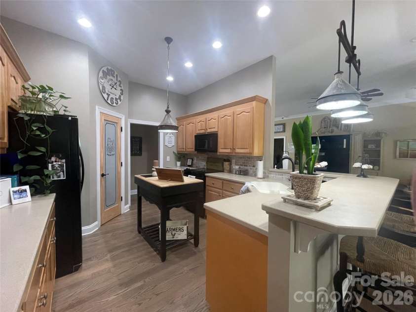 829 Savannah Place Drive, Fort Mill, SC 29715.  MLS# CAR4381436, YatesRealty ID 27403. 