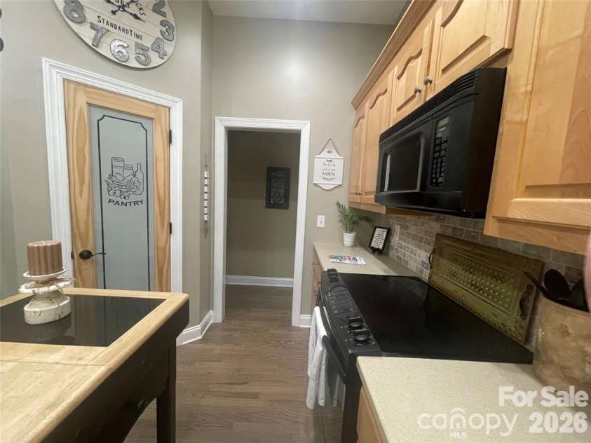 829 Savannah Place Drive, Fort Mill, SC 29715.  MLS# CAR4411715, YatesRealty ID 27403. 