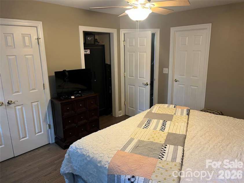 829 Savannah Place Drive, Fort Mill, SC 29715.  MLS# CAR4411715, YatesRealty ID 27403. 