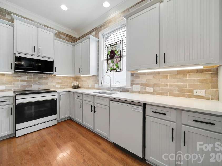 905 Stratford Run Drive, Fort Mill, SC 29708.  MLS# CAR4376445, YatesRealty ID 27407. 