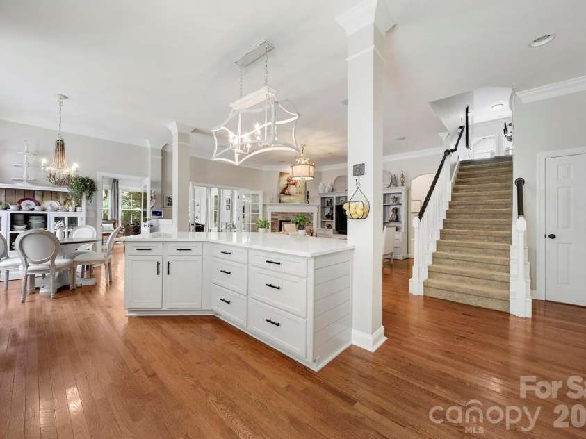 905 Stratford Run Drive, Fort Mill, SC 29708.  MLS# CAR4376445, YatesRealty ID 27407. 