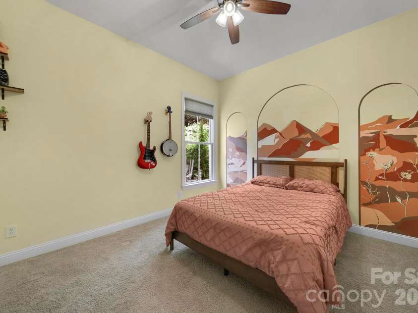 905 Stratford Run Drive, Fort Mill, SC 29708.  MLS# CAR4376445, YatesRealty ID 27407. 